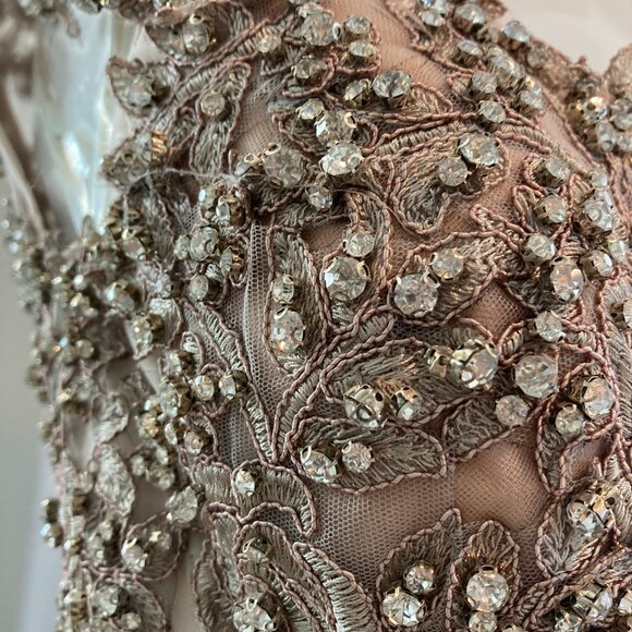 New elegant long dress gown - Picture 5 of 8